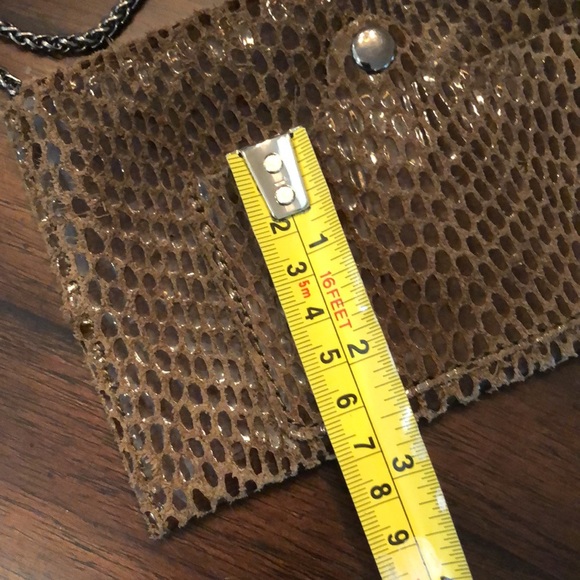 Sorial NY Small Embossed snakeskin print padded shoulder chain crossbody bag - Picture 11 of 12